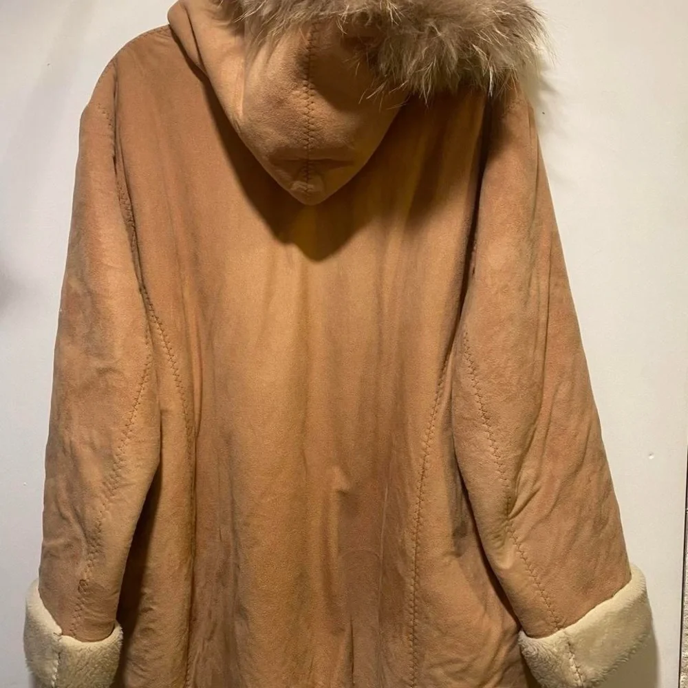 Cozy Cream Faux Fur Winter Coat - Picture 2 of 6